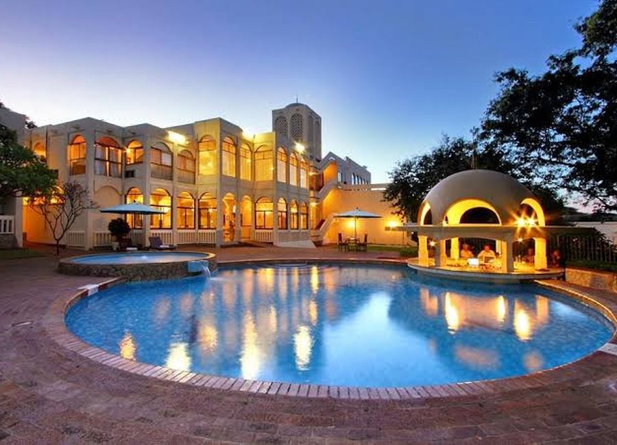 Lodge, hotel and guesthouse accommodation in Victoria Falls