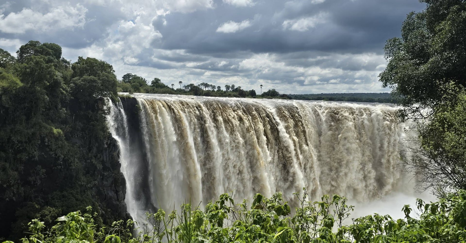 When to visit Victoria Falls, and what the water is doing